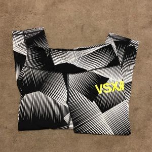 Victoria’s Secret Sport legging